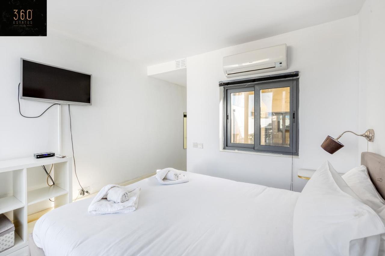 Mesmerising Views For A 2Br Apt In The Capital By 360 Estates Valletta Bagian luar foto